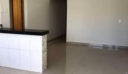 Excelente casa à venda no Bairro Santa Rosa em Uberlândia