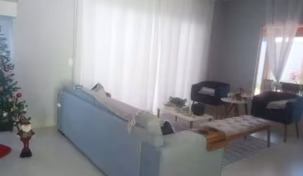 Casa à venda, 4 quartos, 4 suítes, 2 vagas, Novo Mundo - Uberlândia/MG