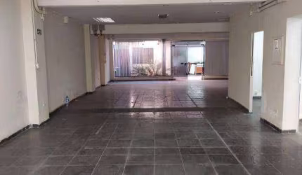 Prédio com 2 pavimentos no Bairro Jardim do Mar próximo a diversas clínicas e hospitais. Piso térreo com amplo salão, piso superior com diversas salas