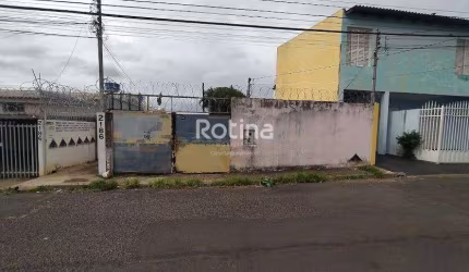 Área para alugar, Martins - Uberlândia/MG - Rotina Imobiliária