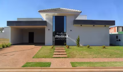 Casa para alugar, 4 quartos, Granja Marileusa - Uberlândia/MG - Rotina Imobiliária