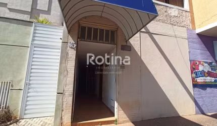 Prédio Inteiro para alugar, 14 quartos, Tubalina - Uberlândia/MG - Rotina Imobiliária
