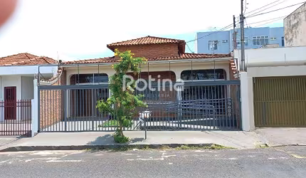 Casa para alugar, 3 quartos, Nossa Senhora Aparecida - Uberlândia/MG - Rotina Imobiliária