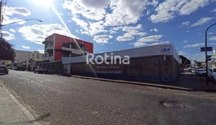 Prédio Inteiro para alugar, Brasil - Uberlândia/MG - Rotina Imobiliária