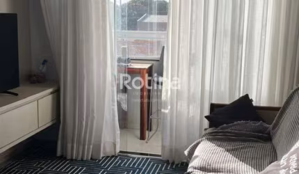 Apartamento para alugar, 2 quartos, Luizote de Freitas - Uberlândia/MG - Rotina Imobiliária