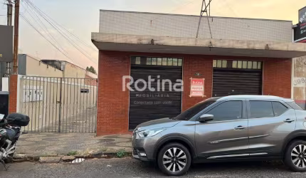 Casa para alugar, 2 quartos, Nossa Senhora Aparecida - Uberlândia/MG - Rotina Imobiliária