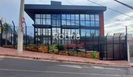 Prédio Inteiro para alugar, Vigilato Pereira - Uberlândia/MG - Rotina Imobiliária