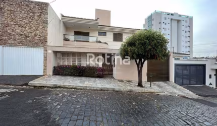 Casa para alugar, 3 quartos, Lídice - Uberlândia/MG - Rotina Imobiliária