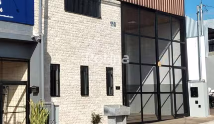 Galpão para alugar, Umuarama - Uberlândia/MG - Rotina Imobiliária