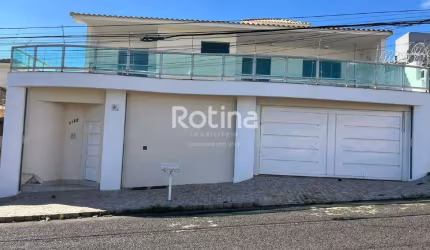 Casa para alugar, 4 quartos, Daniel Fonseca - Uberlândia/MG - Rotina Imobiliária