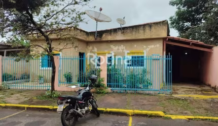 Casa para alugar, 4 quartos, Presidente Roosevelt - Uberlândia/MG - Rotina Imobiliária