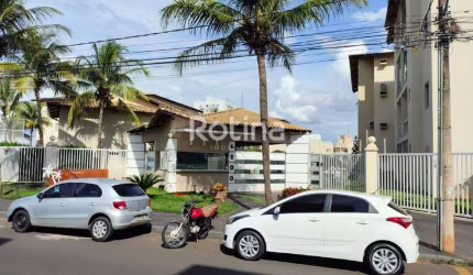 Apartamento para alugar, 3 quartos, Umuarama - Uberlândia/MG - Rotina Imobiliária