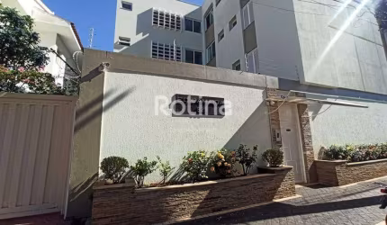 Apartamento para alugar, 3 quartos, Osvaldo Rezende - Uberlândia/MG - Rotina Imobiliária