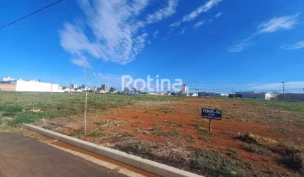 Área para alugar, Novo Mundo - Uberlândia/MG - Rotina Imobiliária