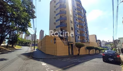 Apartamento para alugar, 3 quartos, Tabajaras - Uberlândia/MG - Rotina Imobiliária