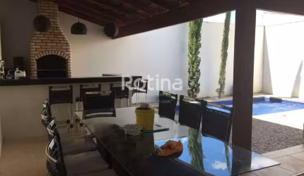 Casa para alugar, 2 quartos, Jardim Europa - Uberlândia/MG - Rotina Imobiliária