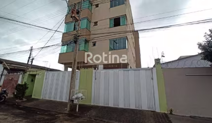 Apartamento para alugar, 3 quartos, Brasil - Uberlândia/MG - Rotina Imobiliária