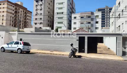 Casa para alugar, 3 quartos, Saraiva - Uberlândia/MG - Rotina Imobiliária