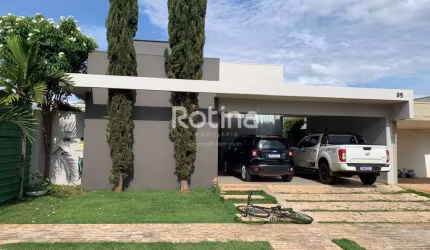 Casa Condomínio Fechado para alugar, 3 quartos, Jardim Botânico - Uberlândia/MG - Rotina Imobiliária
