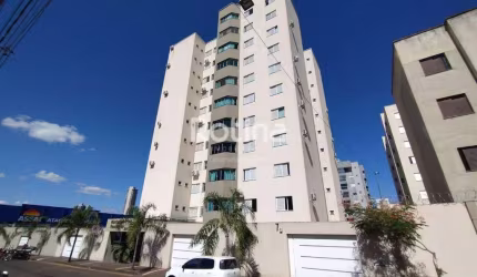 Apartamento para alugar, 3 quartos, Tabajaras - Uberlândia/MG - Rotina Imobiliária