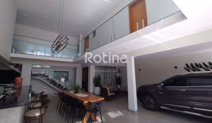 Casa para alugar, 4 quartos, Cidade Jardim - Uberlândia/MG - Rotina Imobiliária