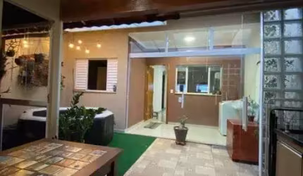 Belíssima casa no Residencial Piemonte!!