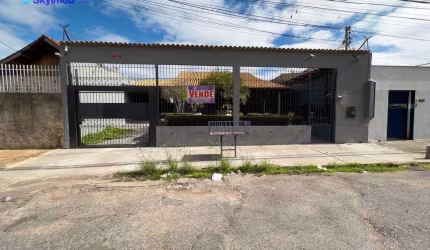 Casa grande à venda no Jardim Paulista, 360 m² por R$ 550.000 - Cuiabá/MT