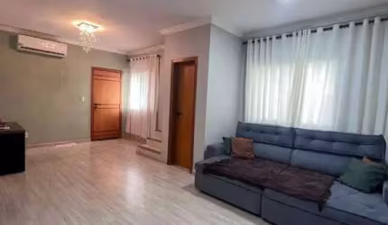 SOBRADO COM 3 QUARTOS À VENDA POR R$ 820.000 – CONDOMÍNIO COLINA DOS VENTOS