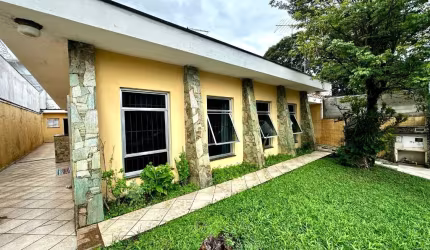 Casa à Venda na Vila Rosália