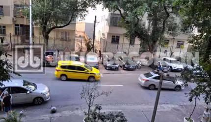 Apartamento com 1 quarto à venda na Rua Uruguai, Tijuca, Rio de Janeiro, 48 m2 por R$ 300.000