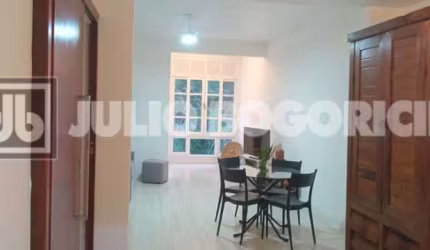 Apartamento com 2 quartos à venda na Rua Marquês de Olinda, Botafogo, Rio de Janeiro, 87 m2 por R$ 900.000
