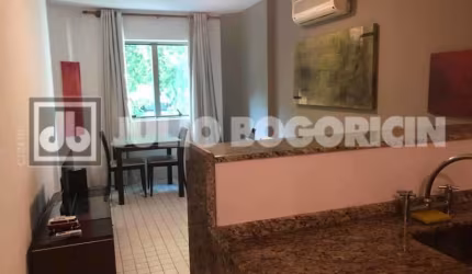 Flat com 1 quarto à venda na Avenida Borges de Medeiros, Lagoa, Rio de Janeiro, 40 m2 por R$ 750.000