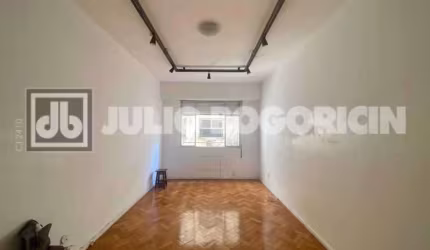 Apartamento com 3 quartos à venda na Rua Voluntários da Pátria, Botafogo, Rio de Janeiro, 90 m2 por R$ 710.000