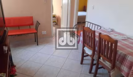 Apartamento com 2 quartos à venda na Praça Natividade Saldanha, Benfica, Rio de Janeiro, 42 m2 por R$ 260.000