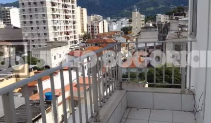 Apartamento com 2 quartos à venda na Rua Silva Pinto, Vila Isabel, Rio de Janeiro, 69 m2 por R$ 300.000