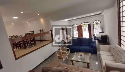 Casa com 5 quartos à venda na Rua Olegarinha, Grajaú, Rio de Janeiro, 391 m2 por R$ 1.699.000