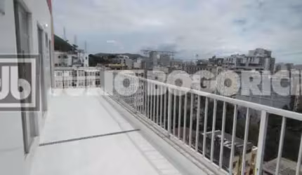 Cobertura com 5 quartos para alugar na Rua Medeiros Pássaro, Tijuca, Rio de Janeiro, 240 m2 por R$ 4.000