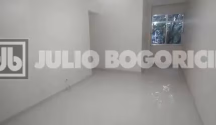 Apartamento com 2 quartos para alugar na Rua Desembargador Izidro, Tijuca, Rio de Janeiro, 70 m2 por R$ 2.500