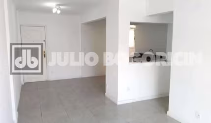 Apartamento com 3 quartos à venda na Rua Silveira Sampaio, Freguesia (Ilha do Governador), Rio de Janeiro, 72 m2 por R$ 269.000