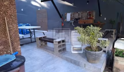 Casa em condomínio fechado com 4 quartos à venda na Rua Babaçu, Jardim Guanabara, Rio de Janeiro, 233 m2 por R$ 1.300.000