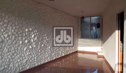 Casa em condomínio fechado com 3 quartos à venda na Rua Doutor Agostinho de Aguiar, Bancários, Rio de Janeiro, 158 m2 por R$ 550.000