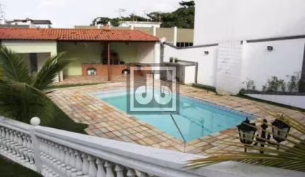 Casa em condomínio fechado com 4 quartos à venda na Rua Severiano da Fonseca, Jardim Guanabara, Rio de Janeiro, 320 m2 por R$ 1.590.000
