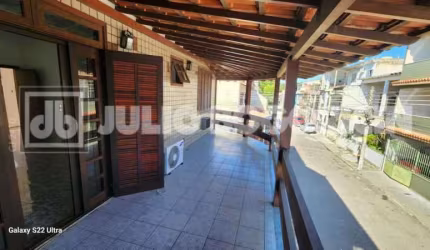 Casa com 4 quartos à venda na Rua Amanda Guimarães, Portuguesa, Rio de Janeiro, 170 m2 por R$ 600.000