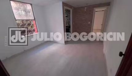 Apartamento com 1 quarto à venda na Rua Frei Inocêncio, Praia da Bandeira, Rio de Janeiro, 44 m2 por R$ 155.000
