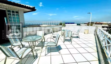 Casa com 4 quartos à venda na Rua Porto Seguro, Jardim Guanabara, Rio de Janeiro, 220 m2 por R$ 1.800.000