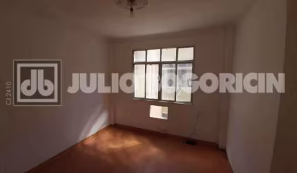 Apartamento com 3 quartos à venda na Rua Silveira Sampaio, Freguesia (Ilha do Governador), Rio de Janeiro, 71 m2 por R$ 210.000