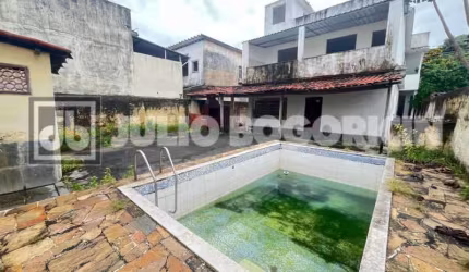 Casa com 6 quartos à venda na Rua Doutor Manuel Marreiros, Bancários, Rio de Janeiro, 261 m2 por R$ 430.000