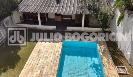 Casa com 4 quartos à venda na Rua Professor Veríssimo da Costa, Jardim Guanabara, Rio de Janeiro, 400 m2 por R$ 1.500.000