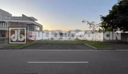 Terreno em condomínio fechado à venda na Rua Louise Visconti, Barra da Tijuca, Rio de Janeiro, 1001 m2 por R$ 3.300.000
