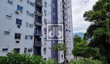 Apartamento com 2 quartos à venda na Rua Edgard Werneck, Freguesia (Jacarepaguá), Rio de Janeiro, 57 m2 por R$ 170.000